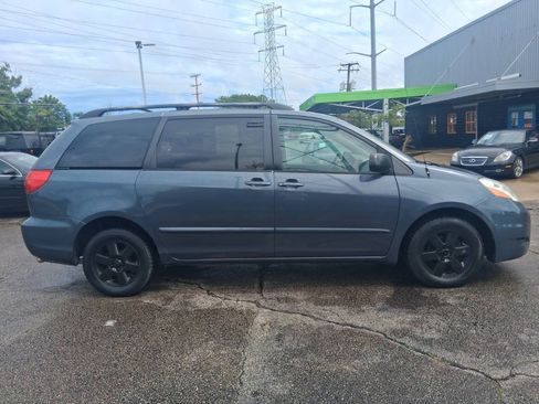Used 2008 Toyota Sienna LE FWD image 4