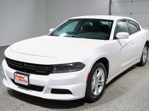 Used 2022 Dodge Charger SXT image 29