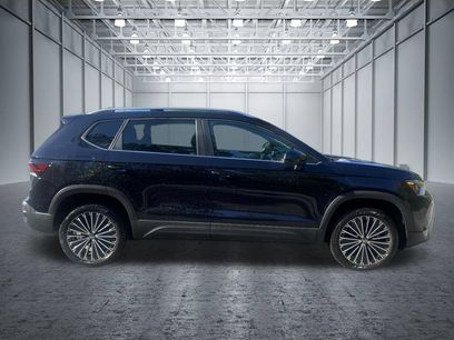 Used 2025 Volkswagen Taos SE