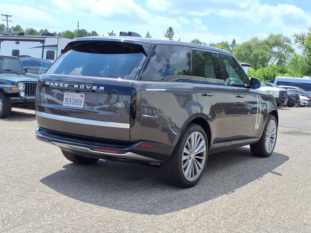 Used 2023 Land Rover Range Rover First Edition AWD/4WD image 5