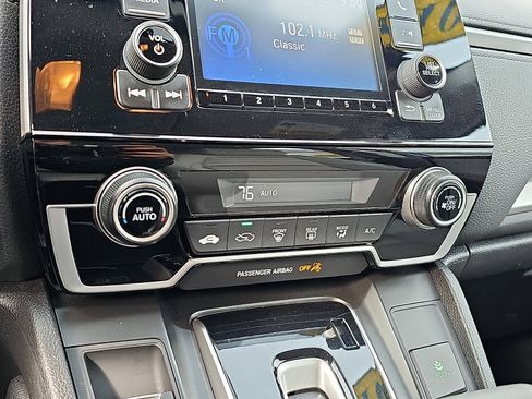 Used 2018 Honda CR-V LX image 15