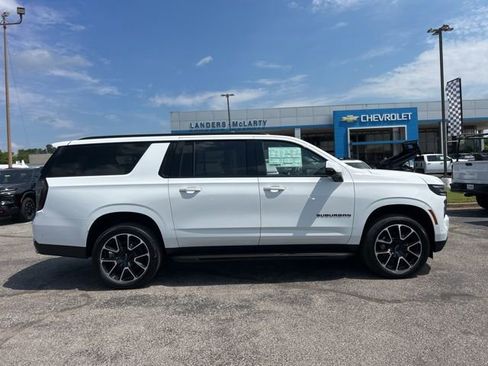 New 2026 Chevrolet Suburban RST w/ Comfort Package AWD/4WD image 2