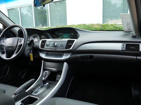 Used 2015 Honda Accord LX image 7