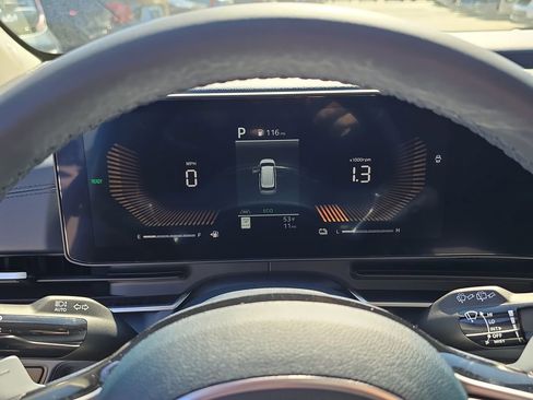 New 2026 Kia Carnival EX image 32