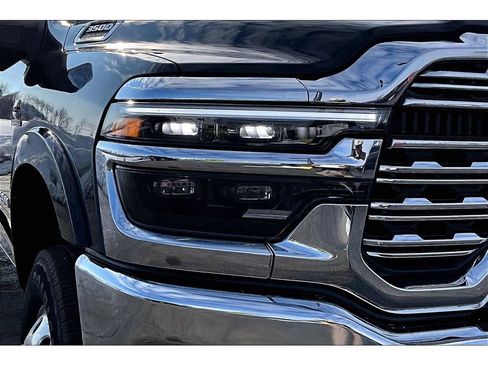 Used 2025 RAM 3500 Longhorn image 29