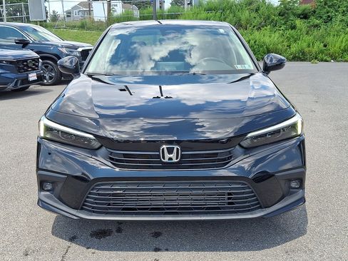 Used 2023 Honda Civic Touring image 2