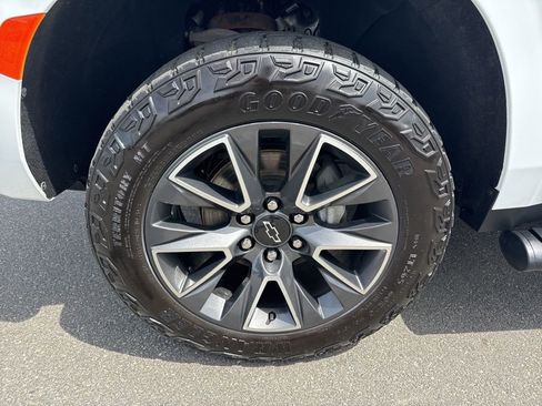 Used 2022 Chevrolet Tahoe Z71 w/ Luxury Package image 38