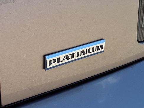 Used 2008 Cadillac XLR RWD image 11
