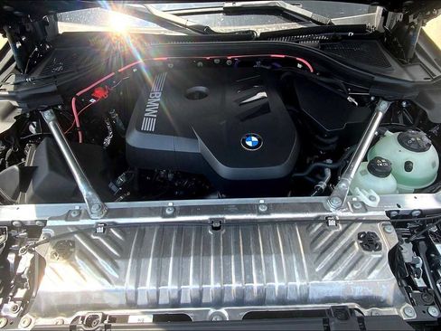Used 2025 BMW X3 xDrive30i w/ Premium Package image 16