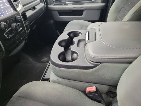 Used 2020 RAM 1500 Classic SLT w/ Luxury Group image 26