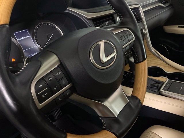 Used 2022 Lexus RX 350L Premium w/ Premium Package AWD/4WD image 20