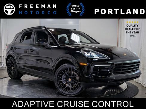 Used 2022 Porsche Cayenne Platinum Edition w/ Premium Package image 1