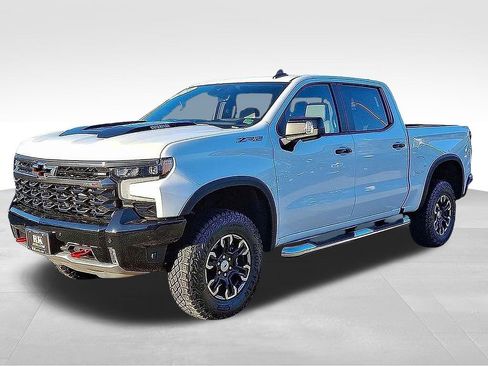 New 2026 Chevrolet Silverado 1500 ZR2 image 2