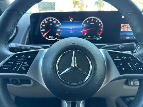 Certified 2025 Mercedes-Benz GLB 250 image 26