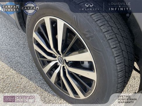 Used 2024 Nissan Pathfinder Platinum w/ Cargo Package image 11