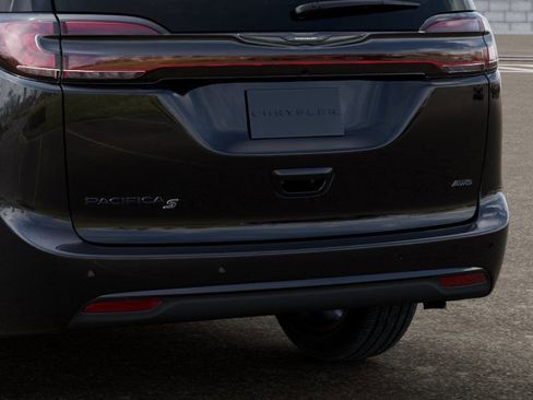 New 2026 Chrysler Pacifica Select image 13