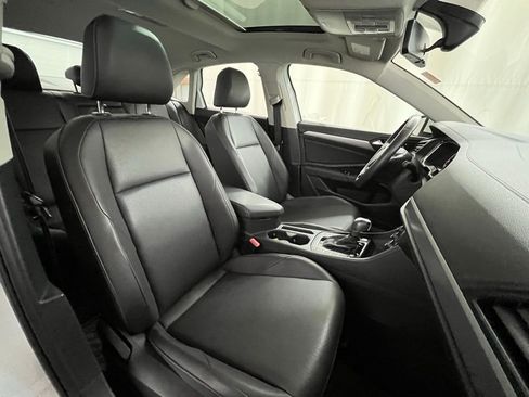 Certified 2020 Volkswagen Jetta SE image 13