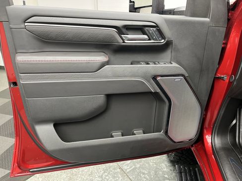 Certified 2024 GMC Sierra 2500 AT4X image 11