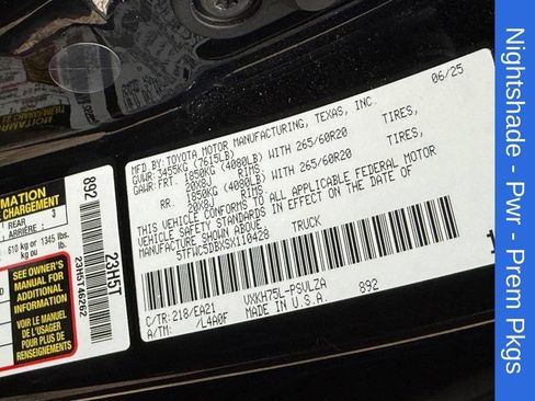 Used 2025 Toyota Tundra Limited AWD/4WD image 31