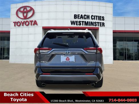 Certified 2022 Toyota RAV4 XSE image 10