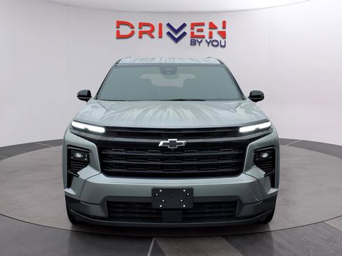 New 2026 Chevrolet Traverse LT w/ Midnight/Sport Edition image 8