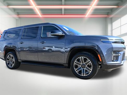 New 2026 Jeep Grand Wagoneer L 4WD w/ HD Trailer Tow Package image 4
