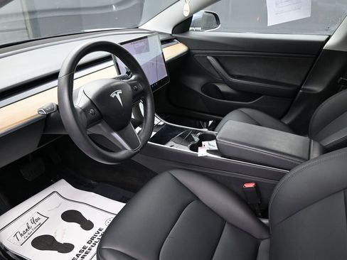 Used 2018 Tesla Model 3 Long Range image 26