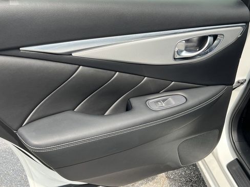 Used 2022 INFINITI Q50 Luxe w/ Cargo Package AWD/4WD image 17