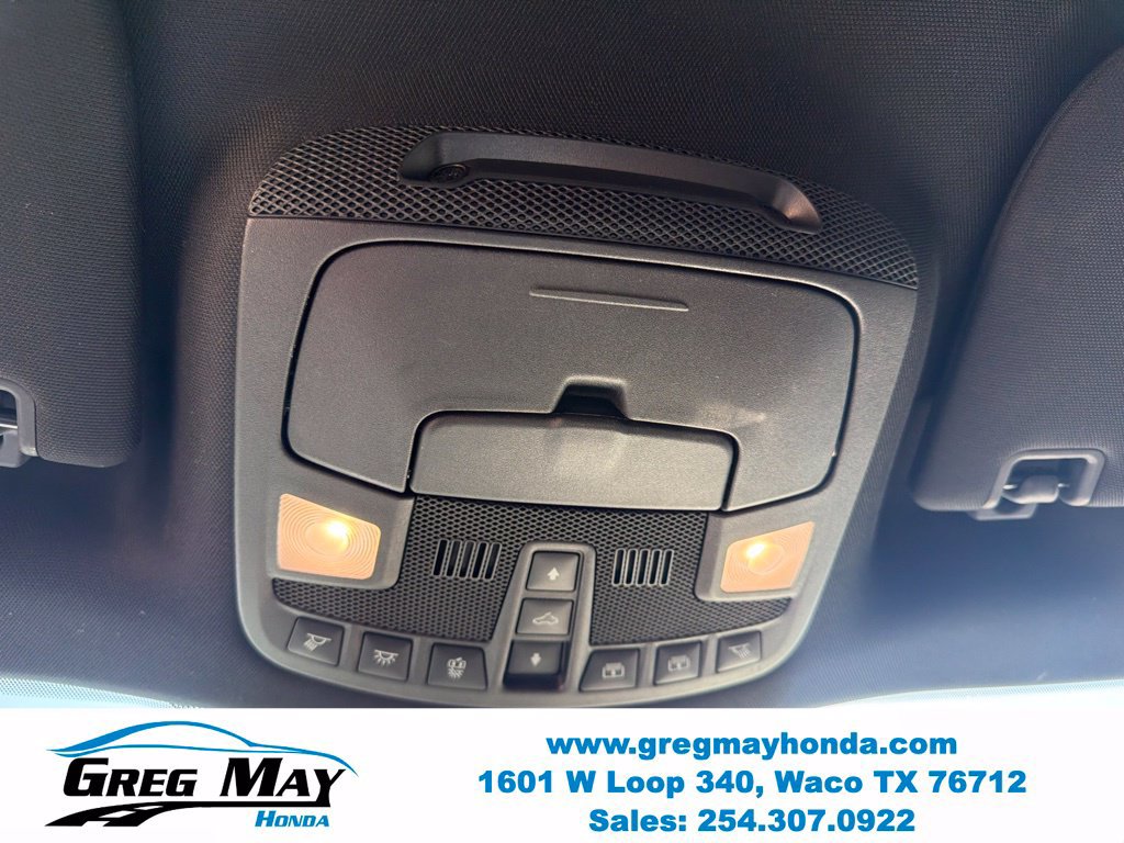Used 2018 Ford Expedition XLT w/ Equipment Group 202A AWD/4WD image 22