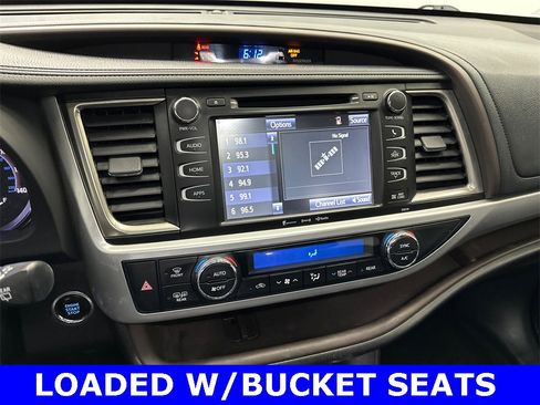 Used 2018 Toyota Highlander XLE image 31