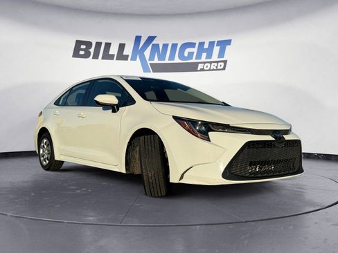 Used 2021 Toyota Corolla LE image 7