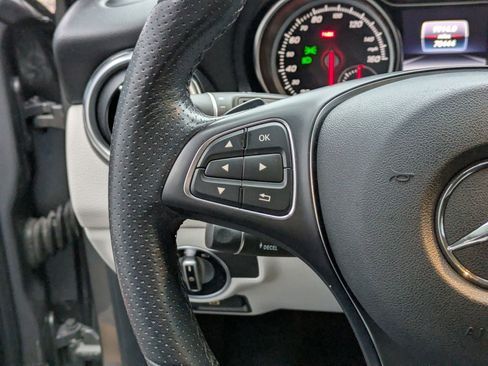 Used 2019 Mercedes-Benz GLA 250 image 17