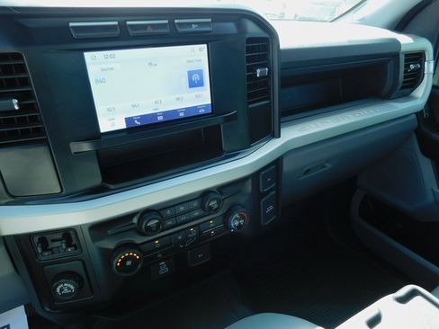 Used 2023 Ford F250 XL image 22