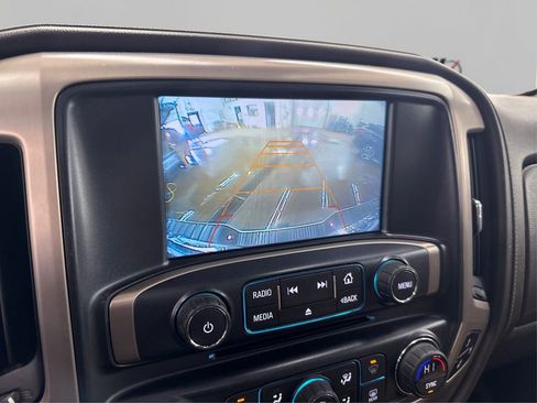 Used 2017 GMC Sierra 2500 Denali w/ Duramax Plus Package AWD/4WD image 33