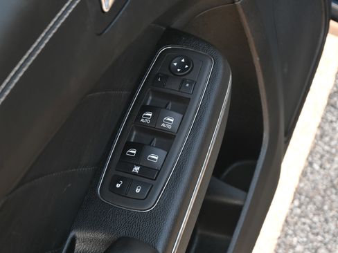 Used 2022 Dodge Charger SRT Hellcat RWD image 15