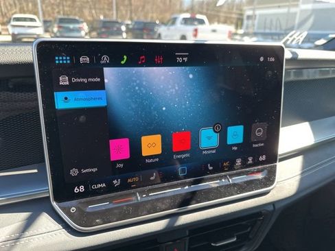 New 2026 Volkswagen Tiguan SE R-Line AWD/4WD image 22