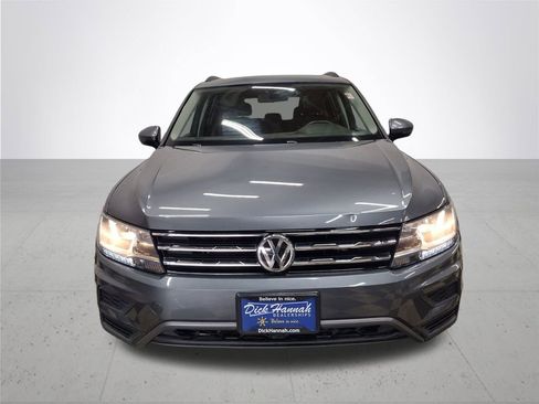 Used 2019 Volkswagen Tiguan SE w/ Panoramic Sunroof Package image 3