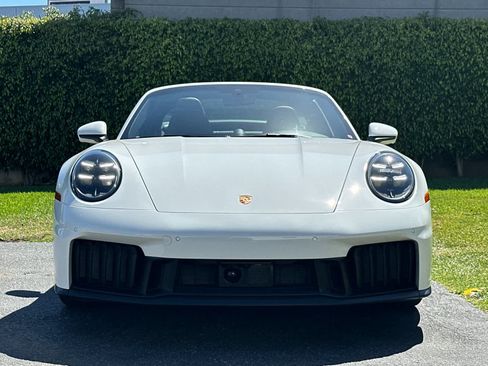 Certified 2026 Porsche 911 Targa 4 GTS AWD/4WD image 10