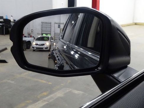 Used 2024 Honda CR-V EX-L image 42