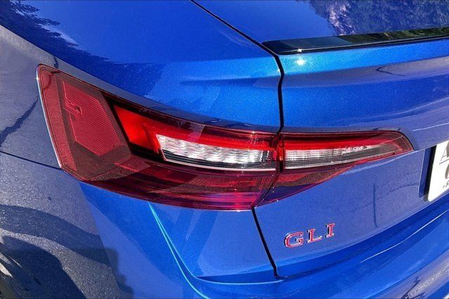Used 2024 Volkswagen Jetta GLI 40th Anniversary Edition FWD image 23