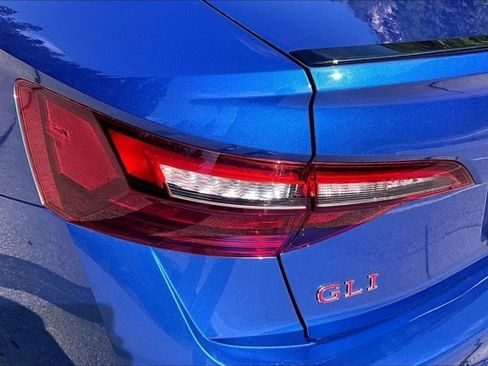 Used 2024 Volkswagen Jetta GLI 40th Anniversary Edition FWD image 23