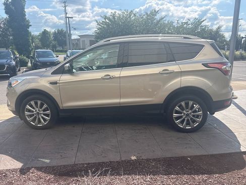 Used 2018 Ford Escape Titanium FWD image 8