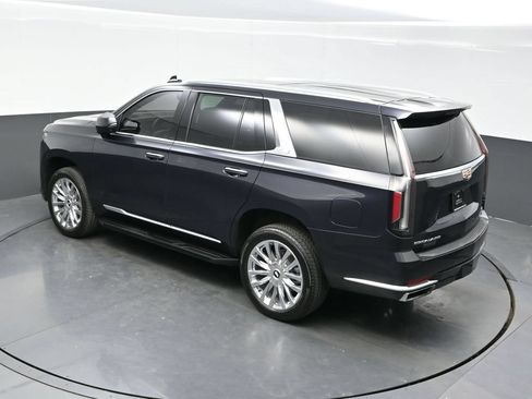 Certified 2024 Cadillac Escalade Premium Luxury AWD/4WD image 38