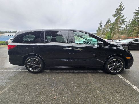 Certified 2023 Honda Odyssey Elite image 2