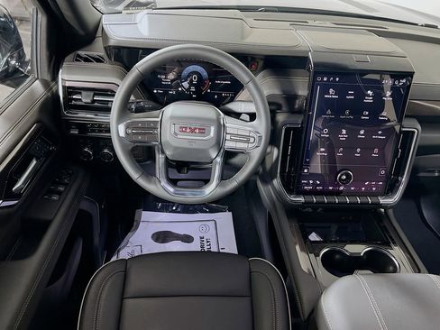 New 2026 GMC Yukon XL Elevation image 17