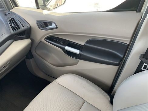Used 2015 Ford Transit Connect Titanium image 17