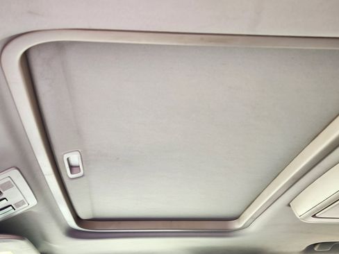 Used 2009 GMC Yukon SLT image 23