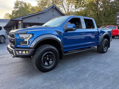 Used 2018 Ford F150 Raptor w/ Equipment Group 802A Luxury image 38