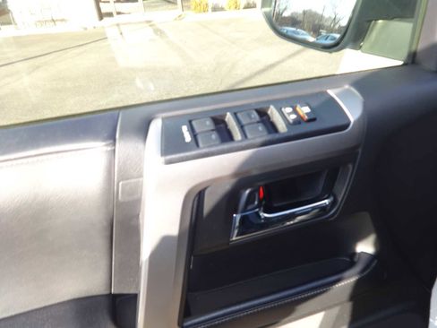 Used 2024 Toyota 4Runner SR5 image 14