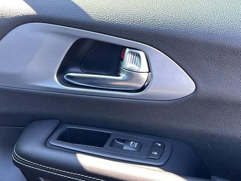 New 2026 Chrysler Pacifica Limited w/ S Appearance Package FWD image 42